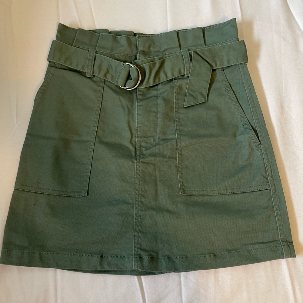 Volcom Green skirt